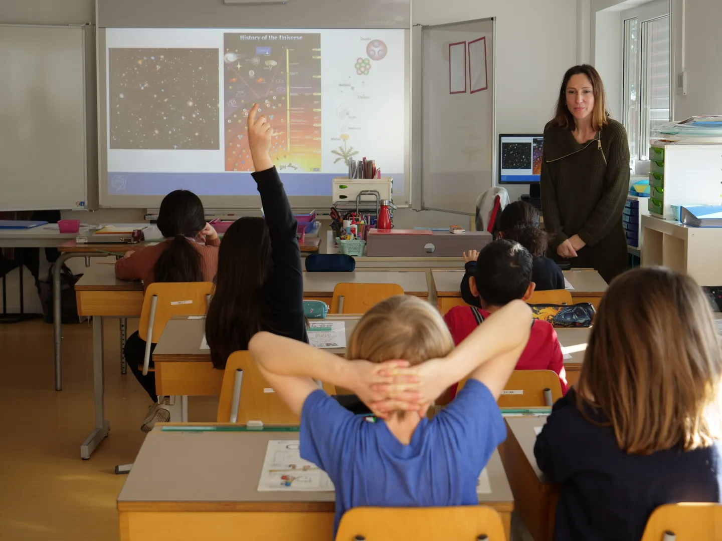 Female science ambassadors reach out to more than 5000 local schoolchildren